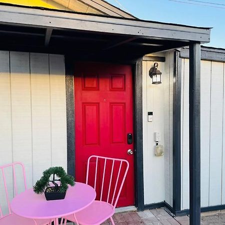New Tiny Home Uptown Фінікс Екстер'єр фото
