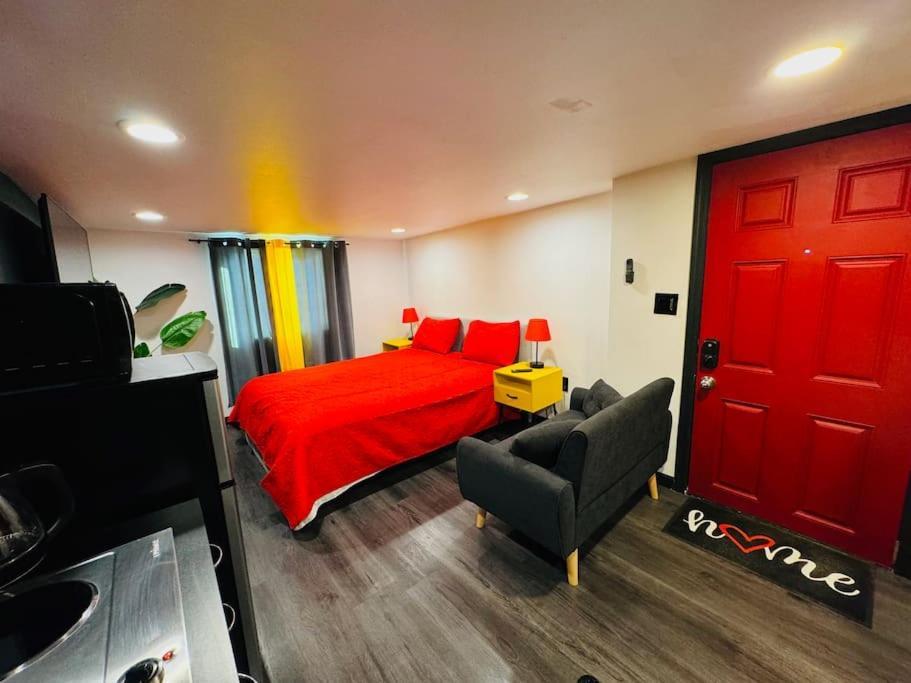 New Tiny Home Uptown Фінікс Екстер'єр фото