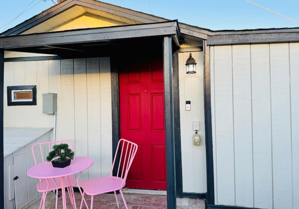 New Tiny Home Uptown Фінікс Екстер'єр фото