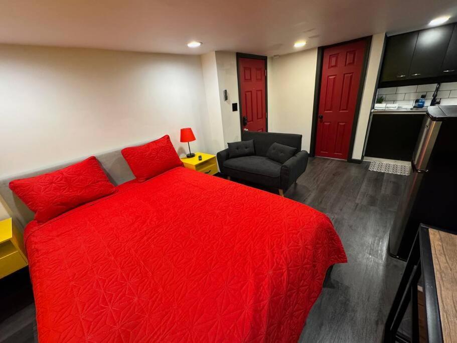 New Tiny Home Uptown Фінікс Екстер'єр фото