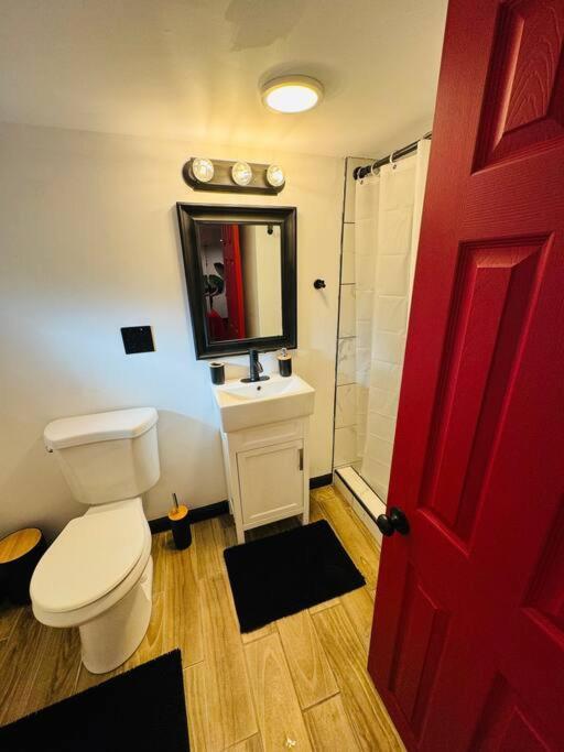 New Tiny Home Uptown Фінікс Екстер'єр фото