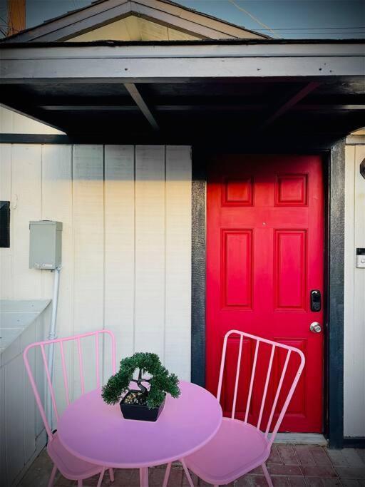 New Tiny Home Uptown Фінікс Екстер'єр фото